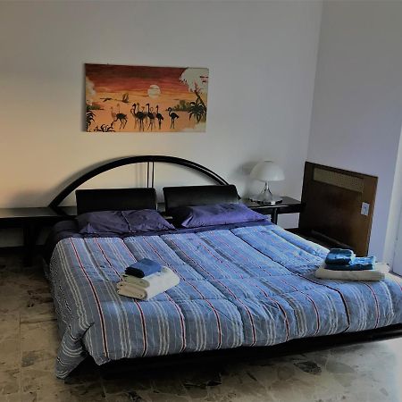 B&B Magenta Bagian luar foto